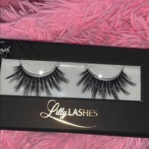 Lilly Lashes Style Miami